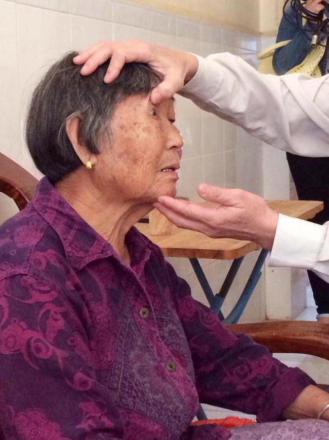 廣州博皓復合材料有限公司參加廣東獅子會星海服務隊三亞免費白內(nèi)障手術行動