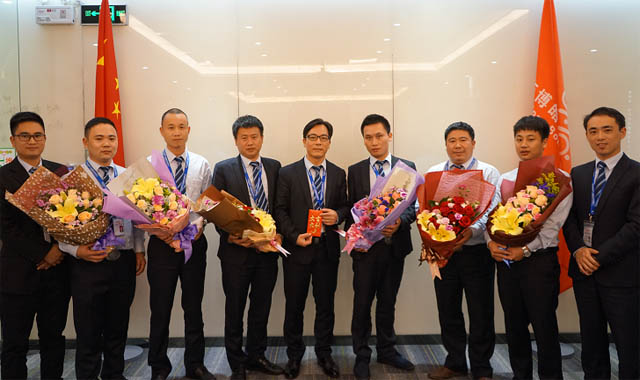 “業(yè)務(wù)團(tuán)隊PK優(yōu)勝獎:--事業(yè)一部的銷售精英們!